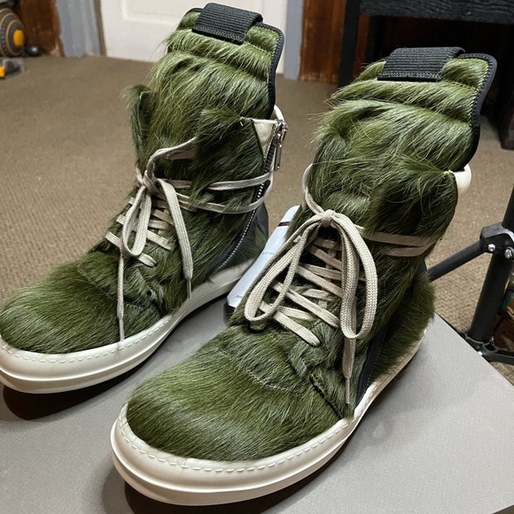 Rick Owens FW21 Geobasket in Long Pony Hair - Picture 5 of 13